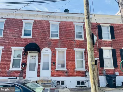 822 W 5th St, Wilmington, DE 19801