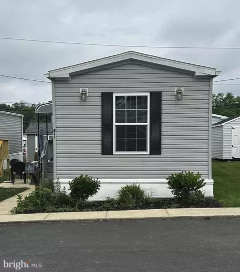 511 Canter Rd, Wilmington, DE 19810