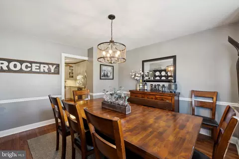 Dining - 414 3rd St, Newark, DE 19711 photo 2 of 2