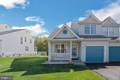 705 Lexington Dr, Bear, DE 19701
