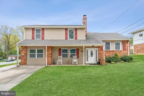 2700 Pickering Rd, Wilmington, DE 19808