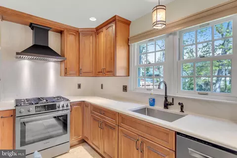 Kitchen - 1407 Carson Rd, Wilmington, DE 19803 photo 4 of 6