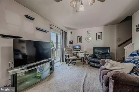 Living - 101 Liborio Dr, Middletown, DE 19709 photo 2 of 2