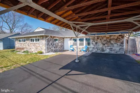 Other - 10 W Stephen Dr, Newark, DE 19713 photo 1 of 7