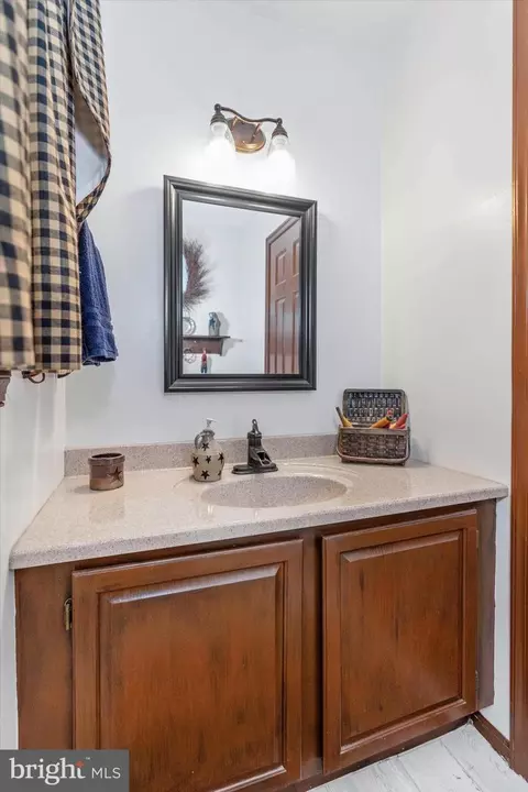Bath - 222 Benjamin Blvd, Bear, DE 19701 photo 1 of 10