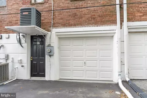 Exterior - 17 Madison Dr, Newark, DE 19711 photo 6 of 6