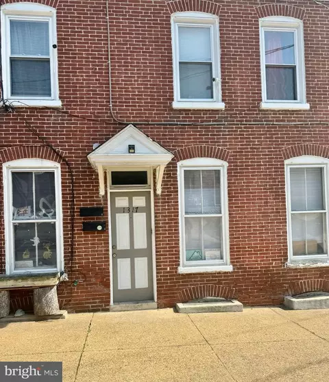 1317 W 3rd St, Wilmington, DE 19805