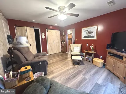 Living - 176 Melodic Dr, Newark, DE 19713 photo 5 of 5