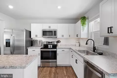 Kitchen - 300 Mingo Way, Townsend, DE 19734 photo 3 of 3