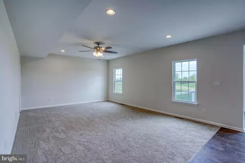 Living - 254 E Crail Ct, Middletown, DE 19709 photo 2 of 4