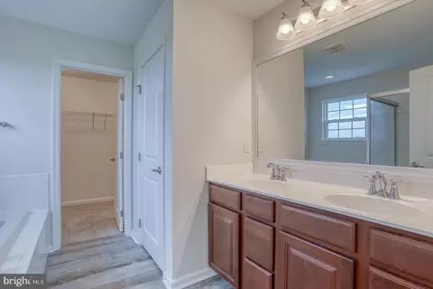 Entry Way - 254 E Crail Ct, Middletown, DE 19709 photo 13 of 19