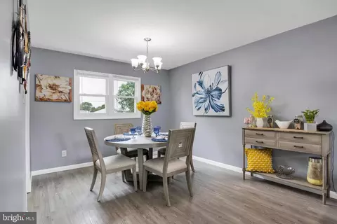 Dining - 30 Edinburgh Dr, New Castle, DE 19720 photo 1 of 2