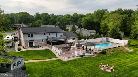 73 Bristle Cone Dr, Bear, DE 19701