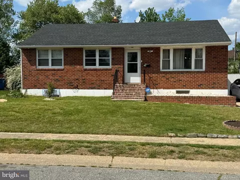 38 Pendleton Ct, New Castle, DE 19720 photo 2