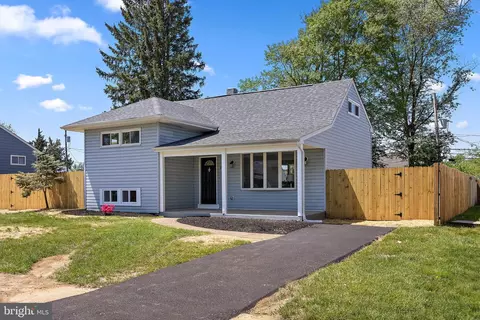 Exterior - 25 Matthews Rd, Newark, DE 19713 photo 2 of 3