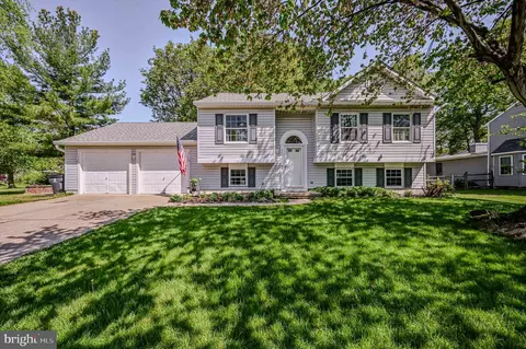 477 Granger Dr, Bear, DE 19701