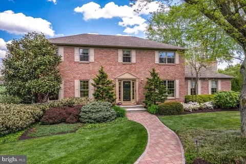 57 Tenby Chase Dr, Newark, DE 19711