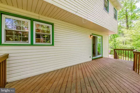 Exterior - 32 Blue Jay Dr, Newark, DE 19713 photo 3 of 4