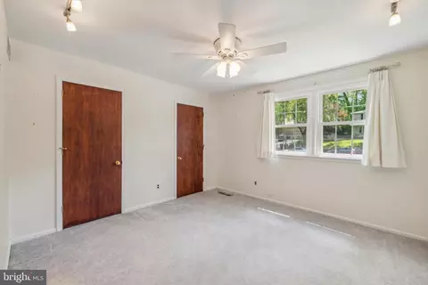 Bedroom - 32 Blue Jay Dr, Newark, DE 19713 photo 6 of 9