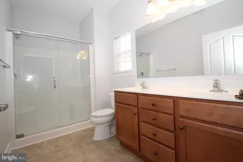 Bath - 95 Devalinder Dr, Newark, DE 19702 photo 1 of 1