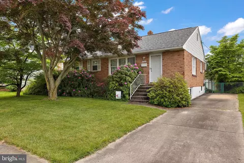 4508 Sharon Dr, Wilmington, DE 19808