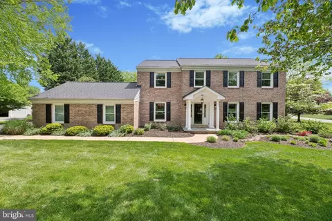 702 Libbys Cir, Newark, DE 19711