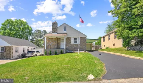 6 Lexington Dr, Claymont, DE 19703
