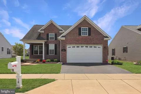 18 Spring Arbor Dr, Middletown, DE 19709