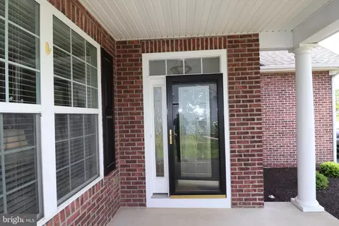 Entry Way - 18 Spring Arbor Dr, Middletown, DE 19709 photo 1 of 7