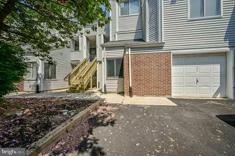 604 Madeline Ct #116, Newark, DE 19711