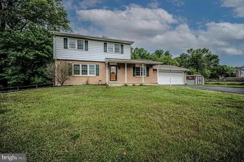 908 Clydesdale Dr, Bear, DE 19701