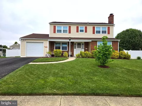 15 Silsbee Rd, New Castle, DE 19720
