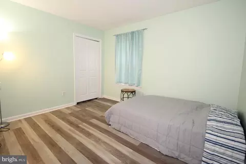 Bedroom - 33 Anthony Dr, Newark, DE 19702 photo 3 of 3