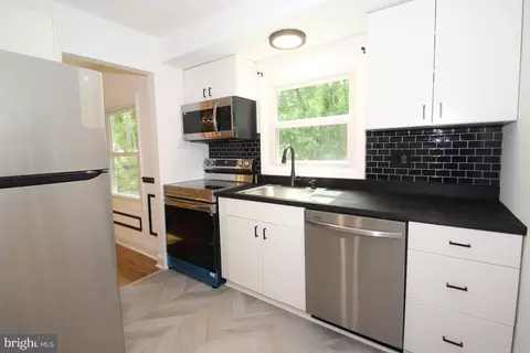 39 Anglin Dr, Newark, DE 19713 photo 4