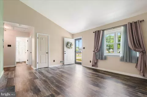 Entry Way - 146 Melodic Dr, Newark, DE 19713 photo 1 of 5