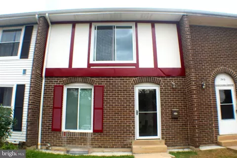 340 Edgewater Way, Newark, DE 19702