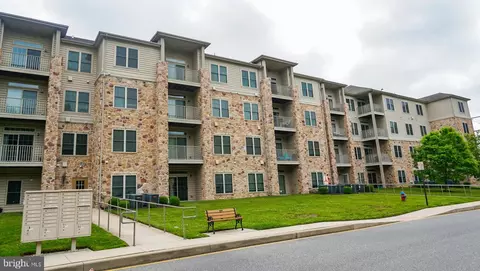 2000 Unit Fountainview Cir #2406, Newark, DE 19713