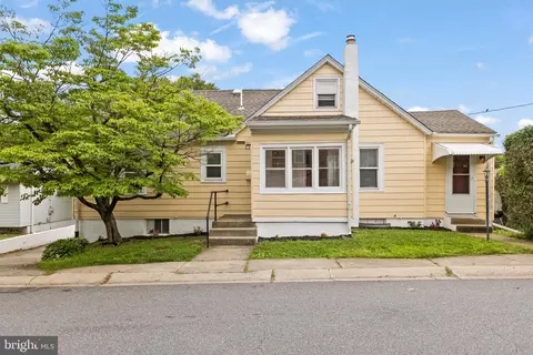 6 Smyrna Ave, Wilmington, DE 19809