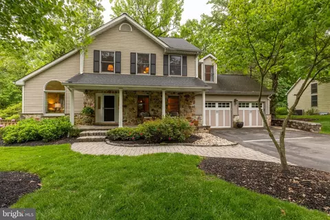 704 Springcreek Ct, Newark, DE 19702