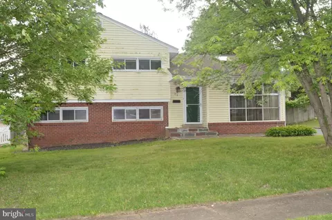 21 Burns Rd, Claymont, DE 19703