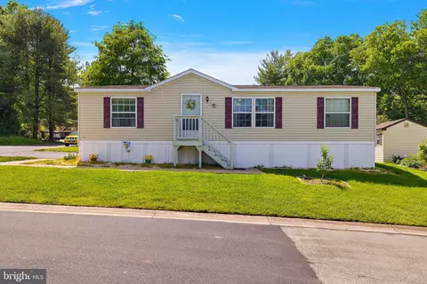 408 Taylor St #A112, Bear, DE 19701