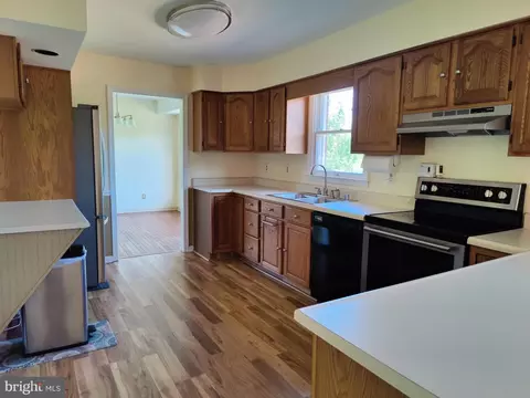 Kitchen - 103 Pine Valley Dr, Middletown, DE 19709 photo 2 of 3
