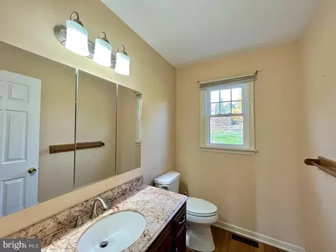 Bath - 5 Slashpine Cir, Hockessin, DE 19707 photo 1 of 3