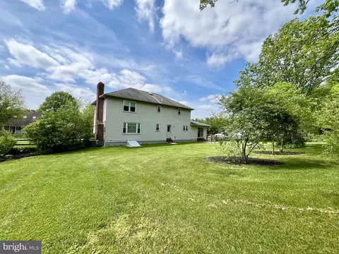 Exterior - 5 Slashpine Cir, Hockessin, DE 19707 photo 2 of 3
