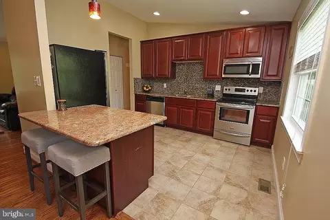 55 Castle Run Dr, Bear, DE 19701 photo 2