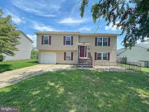 55 Castle Run Dr, Bear, DE 19701