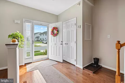 Entry Way - 28 Dynasty Dr, Bear, DE 19701 photo 1 of 3