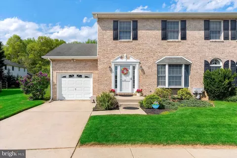 28 Dynasty Dr, Bear, DE 19701