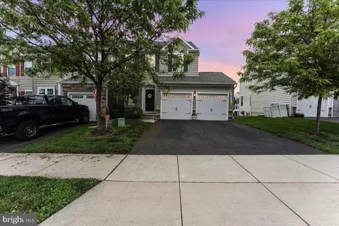 Exterior - 448 Afton Dr, Middletown, DE 19709 photo 4 of 8