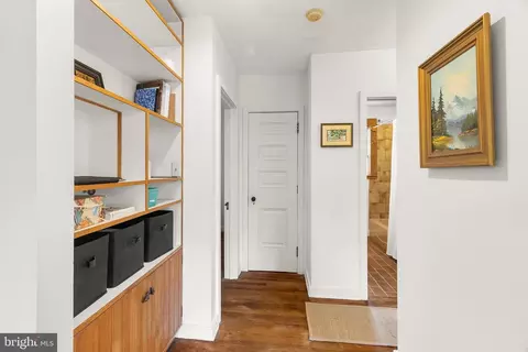 Entry Way - 2124 Graves Rd, Hockessin, DE 19707 photo 11 of 13